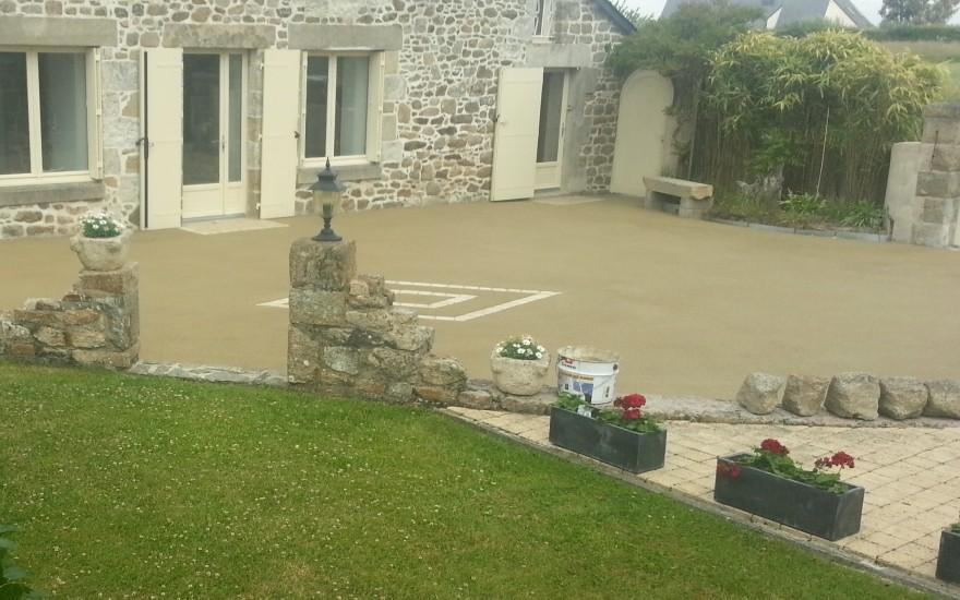 Ralisation Cour en enrob beige de synthse  Saint Jacut-de-la-Mer