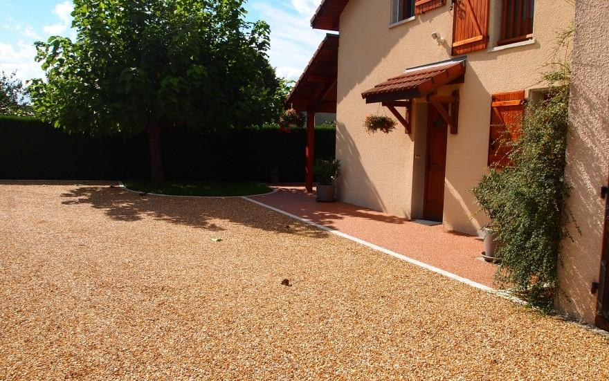 Ralisation Cour en Gravistar et Hydrostar  Vourey cre le 01/05/2025