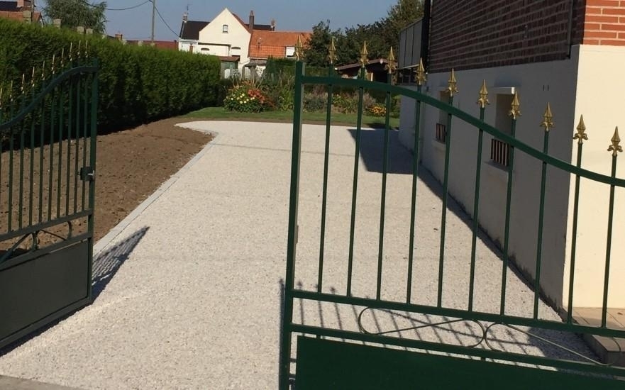 Ralisation Cour en Gravistar  Loos conue le 01/05/2025