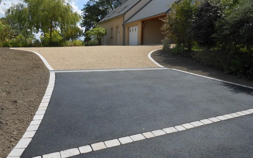 Conception Cour en Gravistar enrob noir  chaud  Saint-Georges-de-Grhaigne cre le 30/04/2025