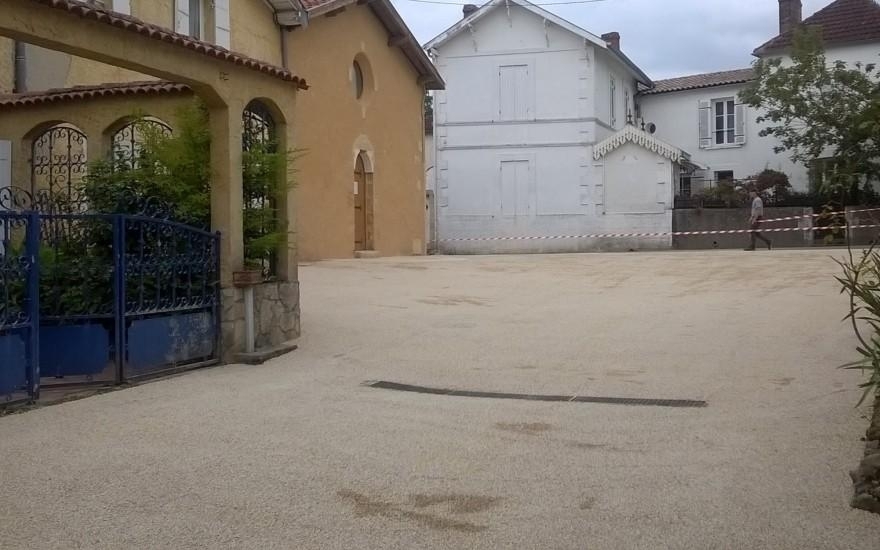 Ralisation Cour en Gravistar  Sainte-Croix-du-Mont conue le 01/05/2025