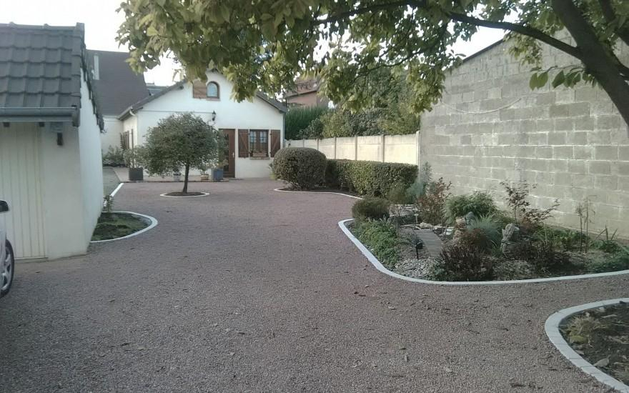 Ralisation Cour en Alvostar  Vendeuil cre le 30/04/2025