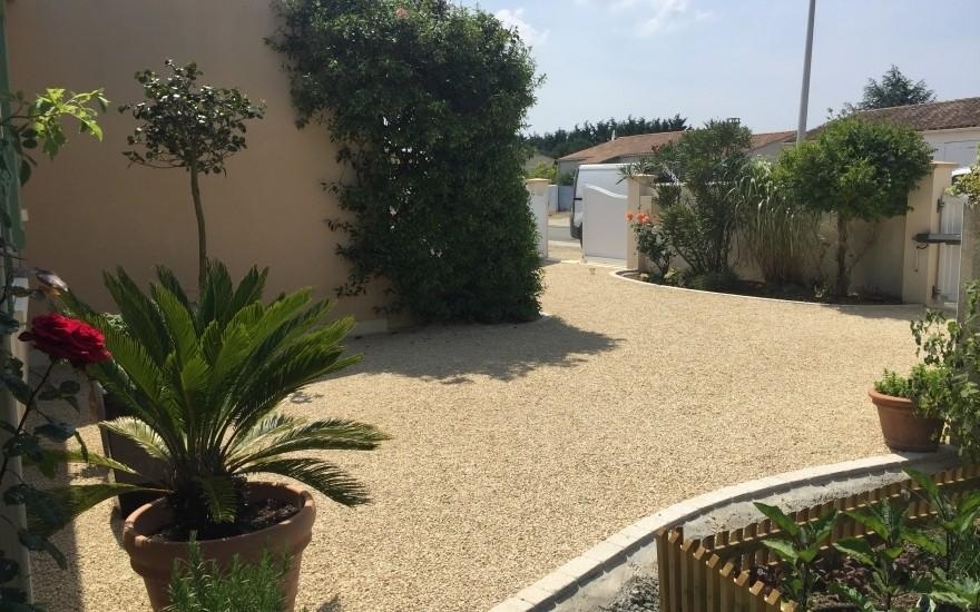 Cration Cour en Alvostar  Rochefort conue le 30/04/2025