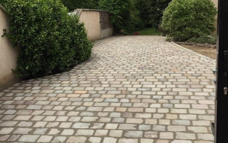 Cration Cour en pavage  Chatou conue le 01/05/2025