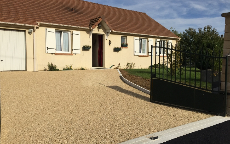 Cration Cour en Alvostar  Marolles-en-Beauce ralise le 30/04/2025