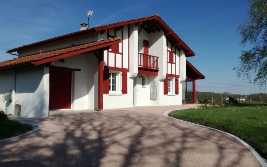 Conception Cour en Gravistar  Bassussarry cre le 21/03/2025