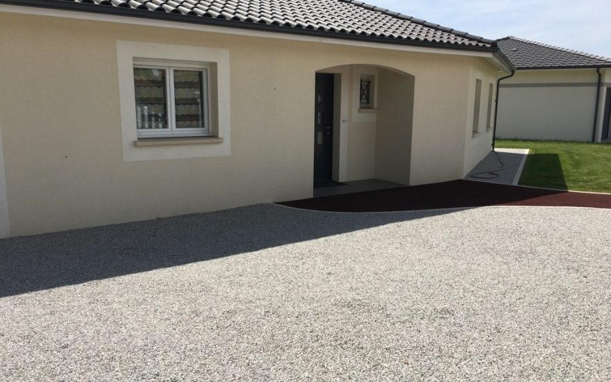 Ralisation Cour en Alvostar et Stardraine  Chancelade cre le 13/12/2025