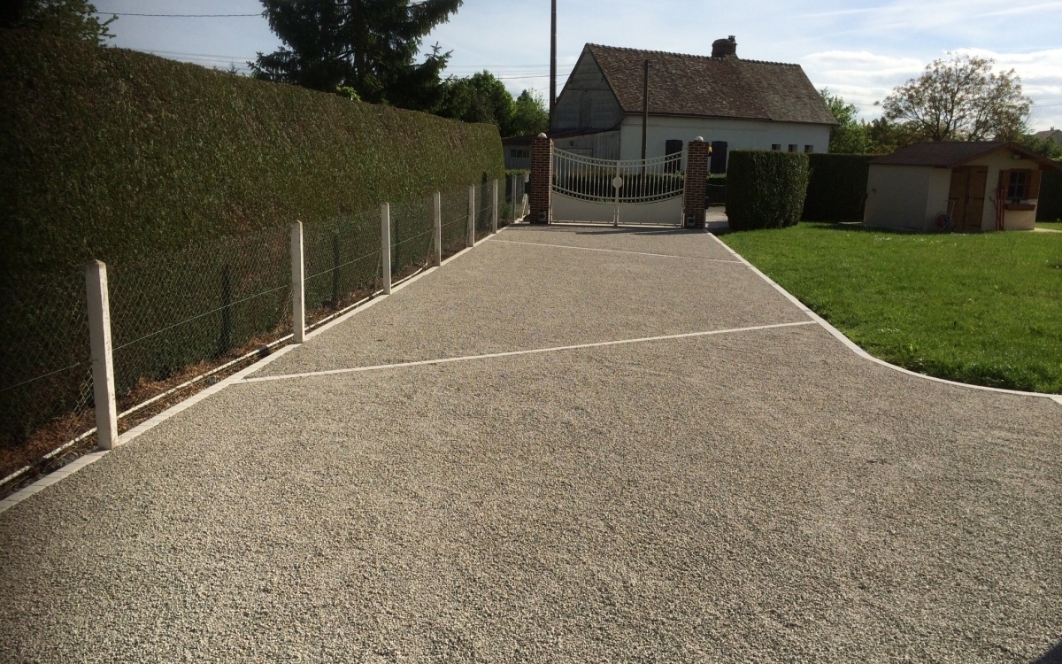 Cration Cour en Gravistar  Saint-Sulpice-sur-Risle conue le 01/05/2025