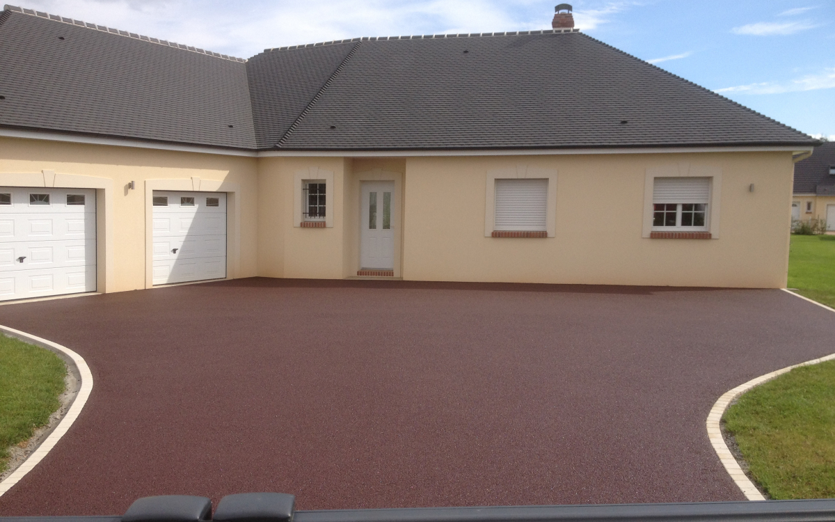 R�alisation Cour en Stardraine� � Bernay con�ue le 13/12/2025