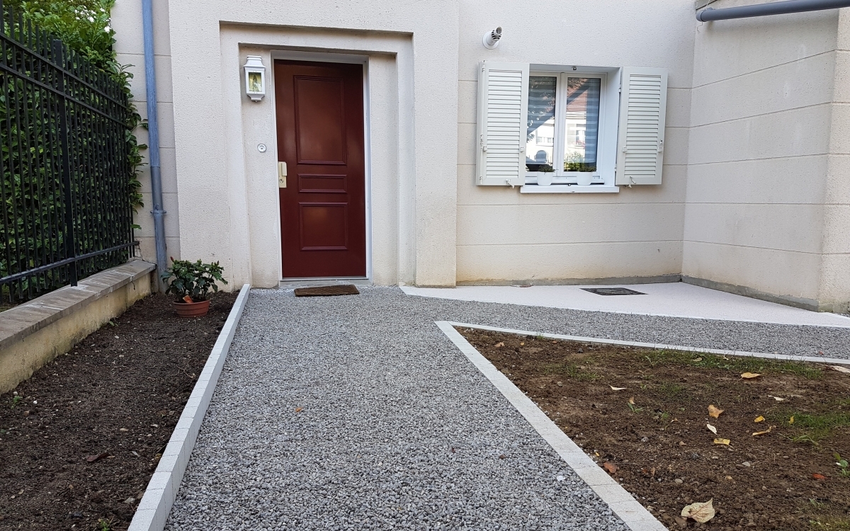 Cration Cour en Alvostar  Champigny-sur-Marne conue le 01/05/2025