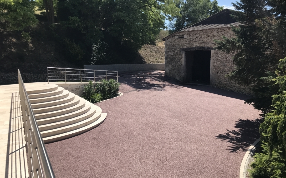 Cration Cour en Stardraine  Bergerac conue le 01/05/2025