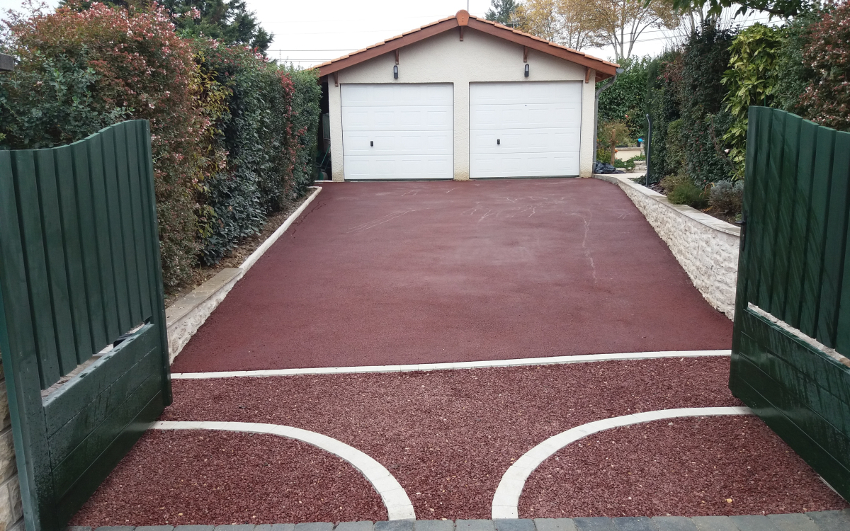 Ralisation Cour en Stardraine  Rillieux la Pape cre le 01/05/2025