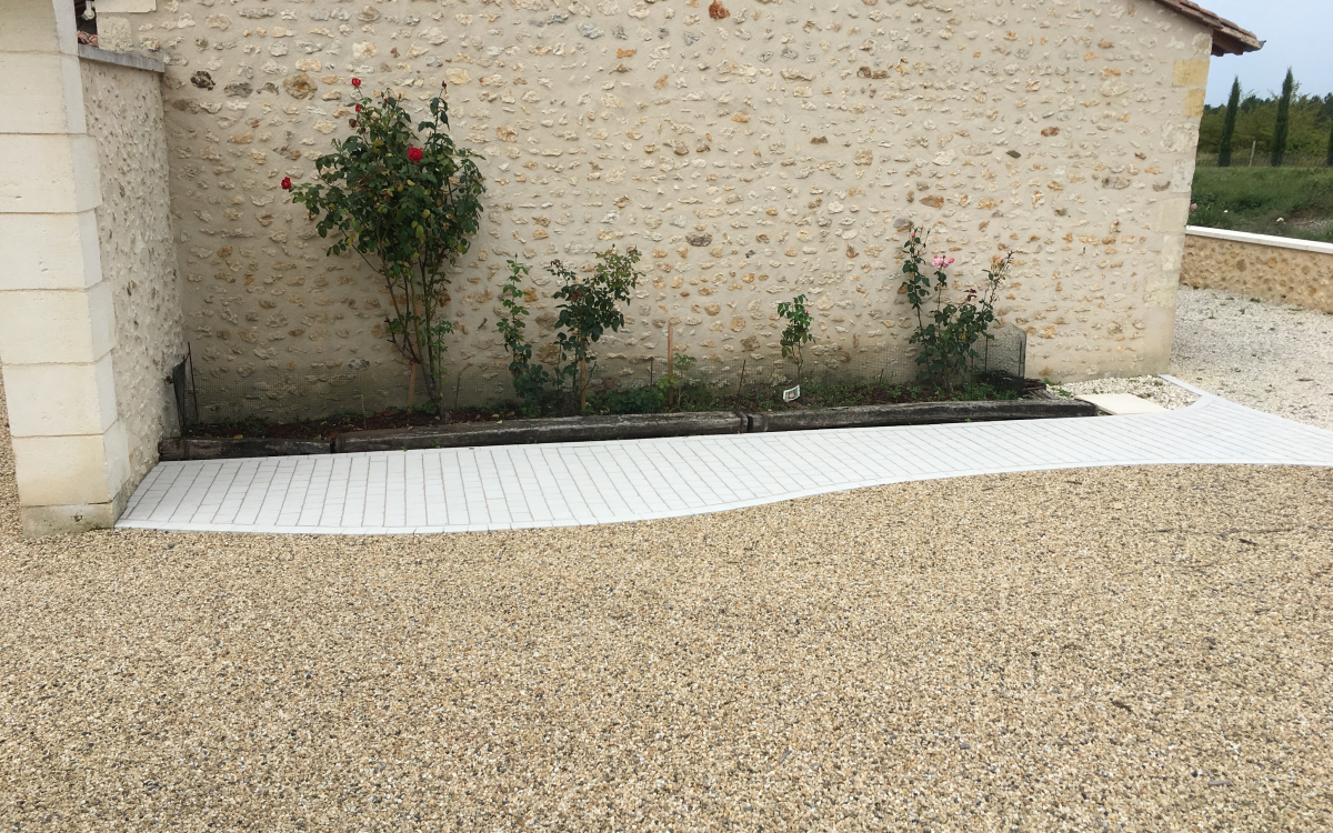 Ralisation Cour en Gravistar et pavage  Prigueux cre le 01/05/2025