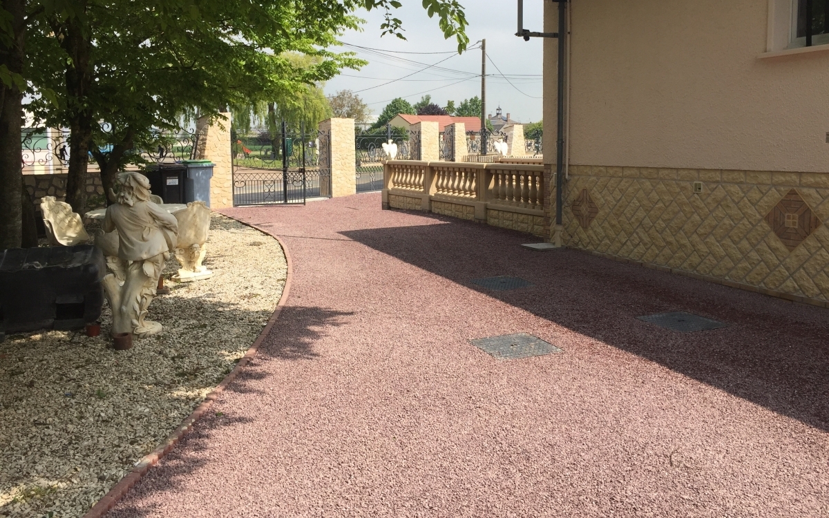 Ralisation Cour en Alvostar  Baudreville cre le 01/05/2025