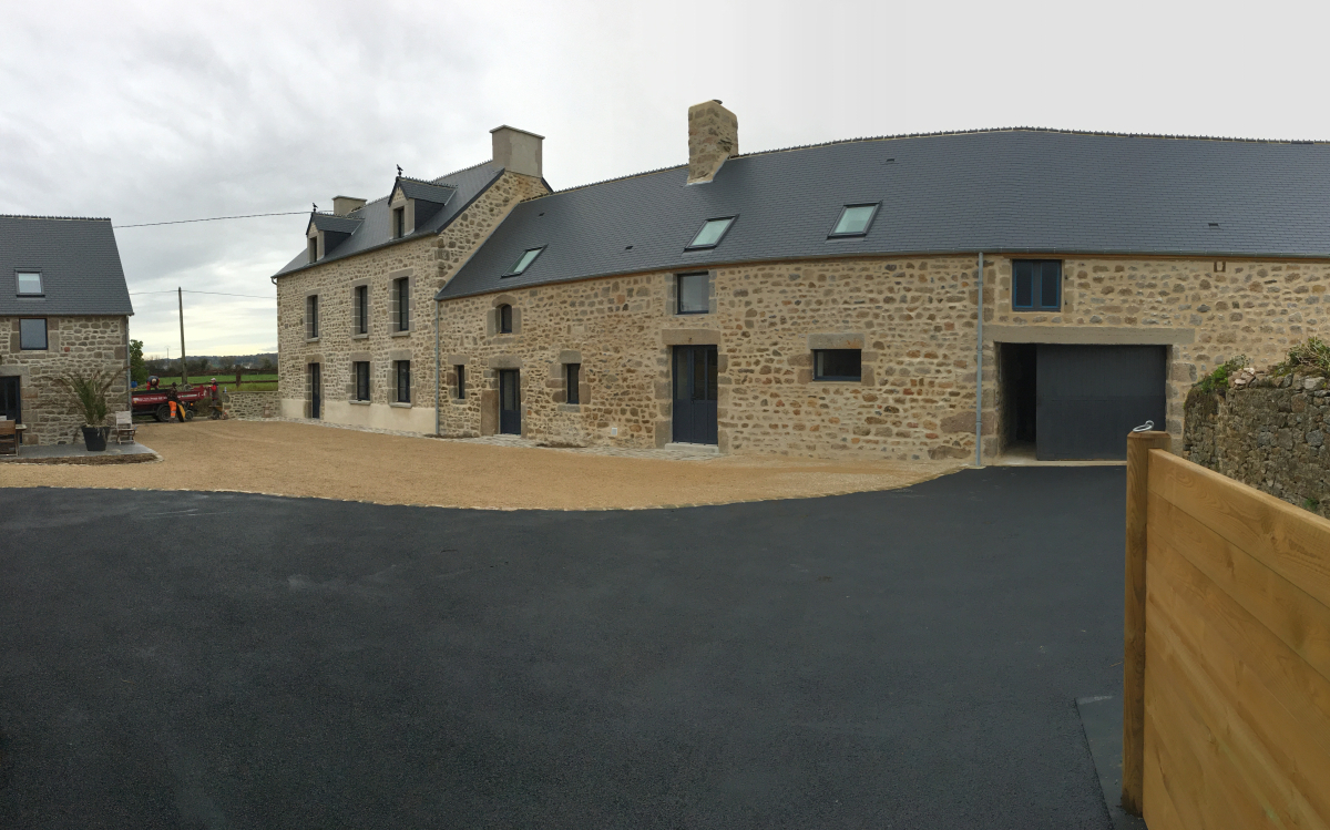 Cration Cour en enrob noir  chaud et Gravistar  Rville conue le 12/11/2025