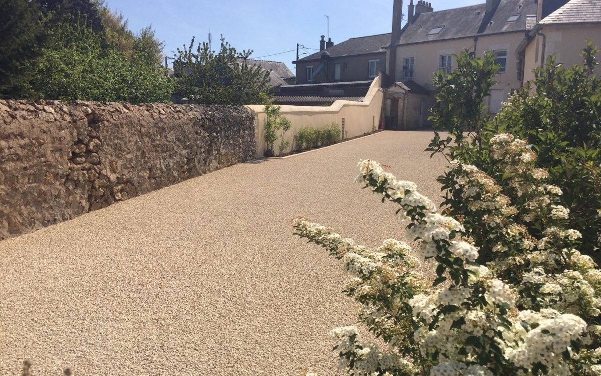 Cration Cour en Alvostar  Amboise conue le 25/09/2023