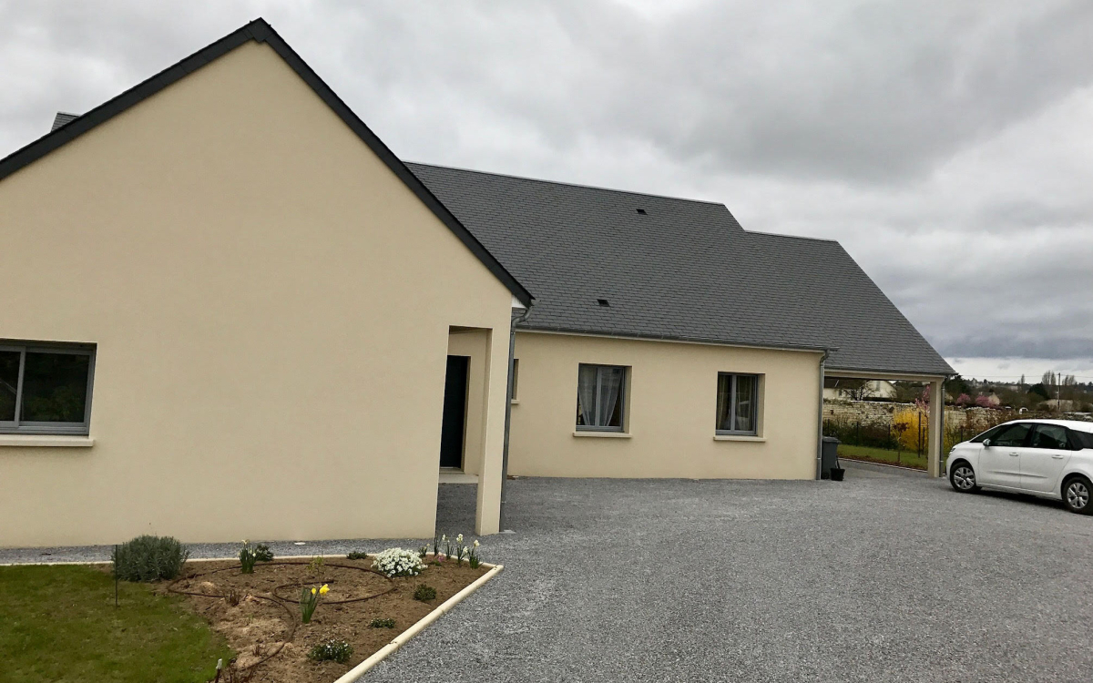 Ralisation Cour en Alvostar  Chinon cre le 27/02/2018