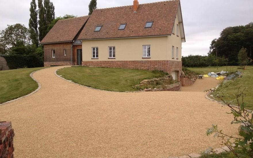 Cration Grande cour en Gravistar couleur sable  Haute-pine