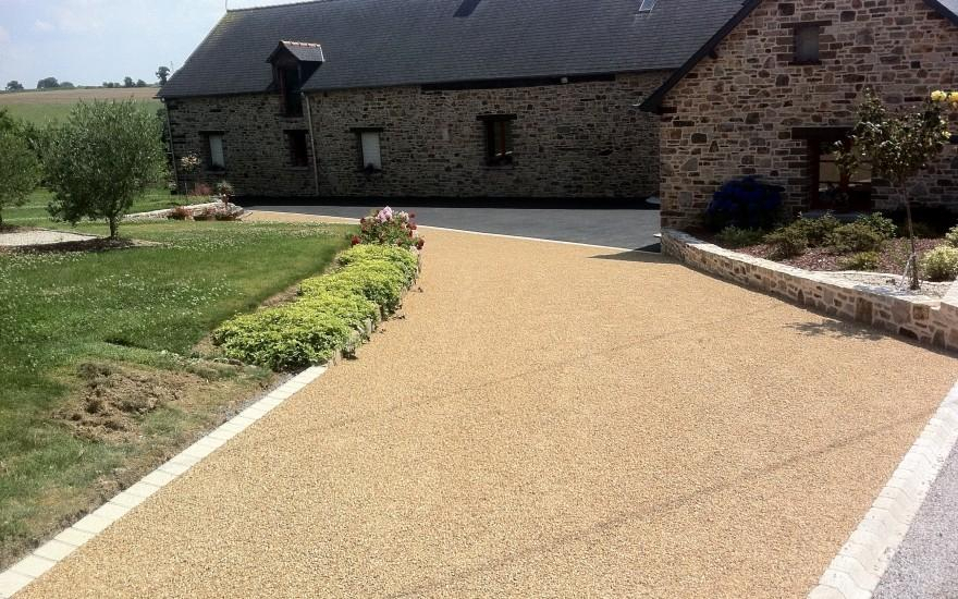 Conception Cour en Gravistar  Cesson Svign cre le 01/05/2025