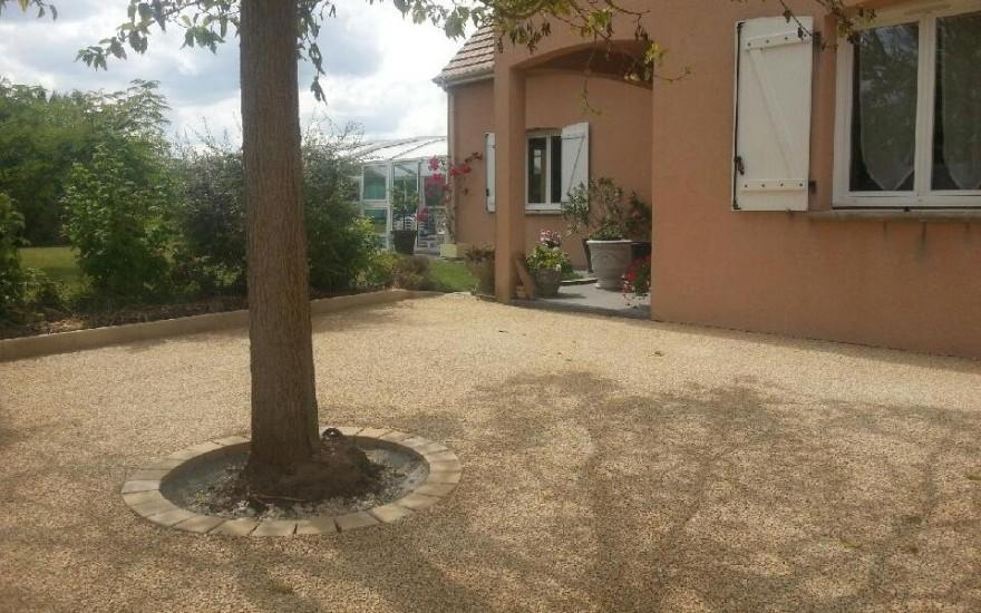 Cration Cour en Alvostar  Ver-ls-Chartres conue le 01/05/2025