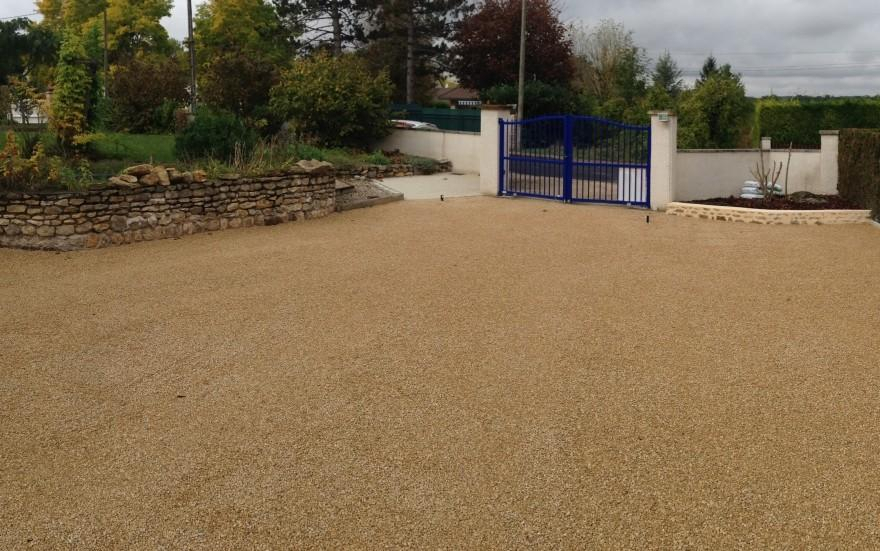 R�alisation Cour en Alv�ostar� beige � Mereville cr��e le 13/12/2025