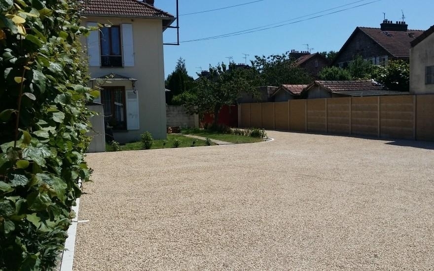 Ralisation Cour en Gravistar  Bretigny sur Orge cre le 01/05/2025