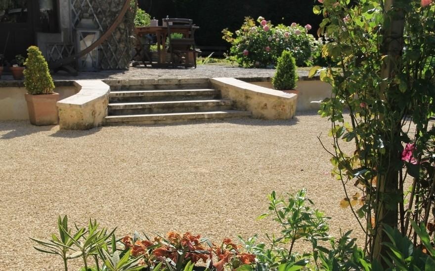 Conception Cour en Alvostar beige  Etampes cre le 30/04/2025