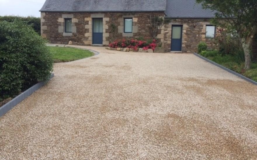 Cration Cour en Gravistar  Ploumilliau ralise le 30/04/2025