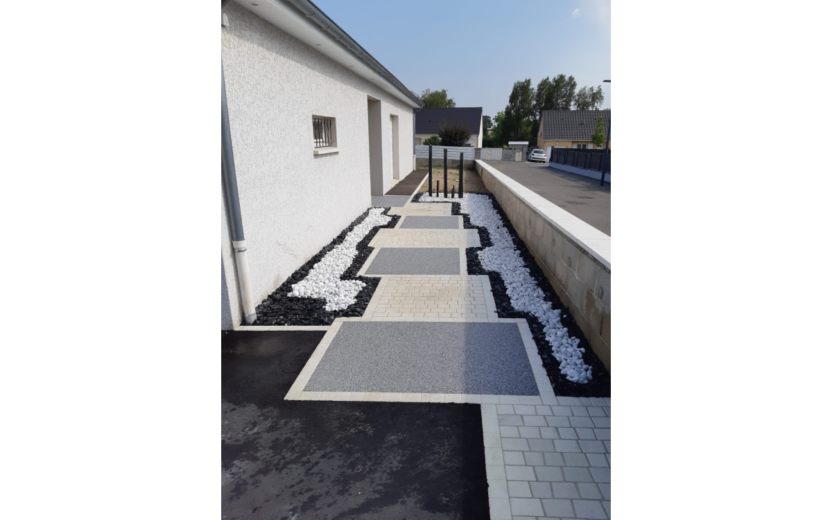 Cration Entre de maison en enrob  chaud, Hydrostar, Pav la couture et Stardraine  Le breuil  ralise le 01/05/2019