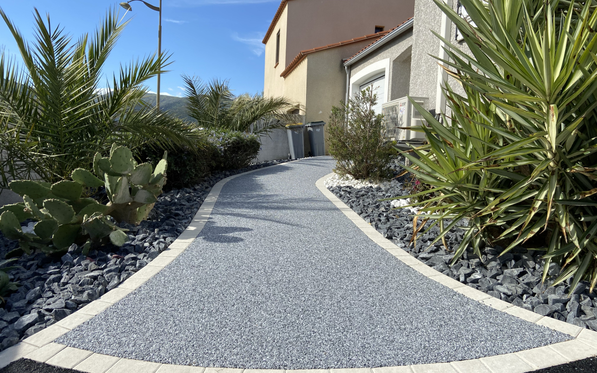 Ralisation Entre de maison en enrob  chaud, Hydrostar et Pav la couture  Vina conue le 29/04/2021