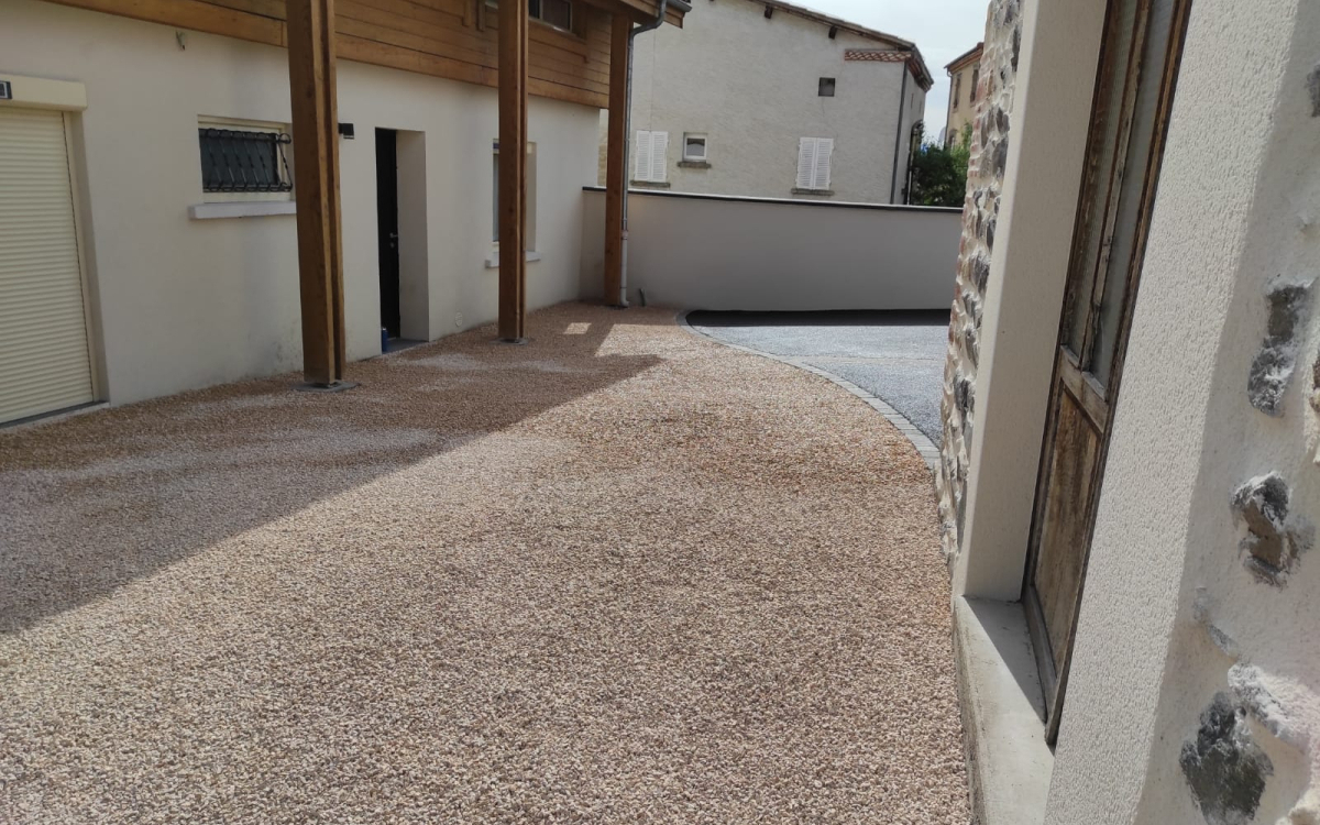 Cr�ation Entr�e de maison en Alv�ostar� et enrob� � chaud con�ue le 17/11/2021