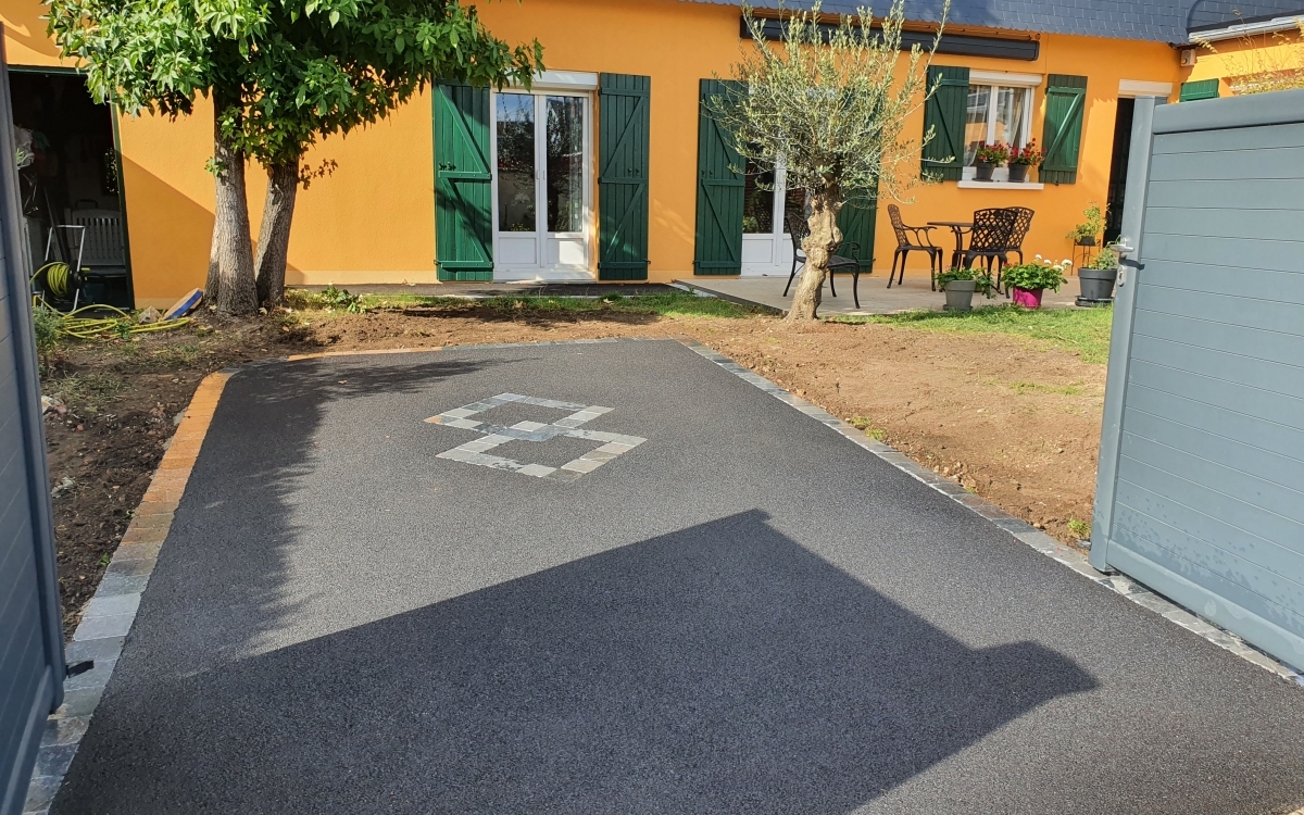 Conception Entre de maison en enrob  chaud  Bihorel cre le 15/09/2022