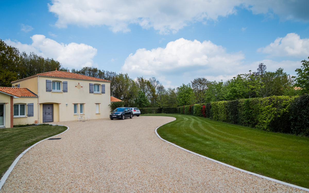 Cration Gravistar beige ocre - Loire Atlantique ralise le 13/10/2022
