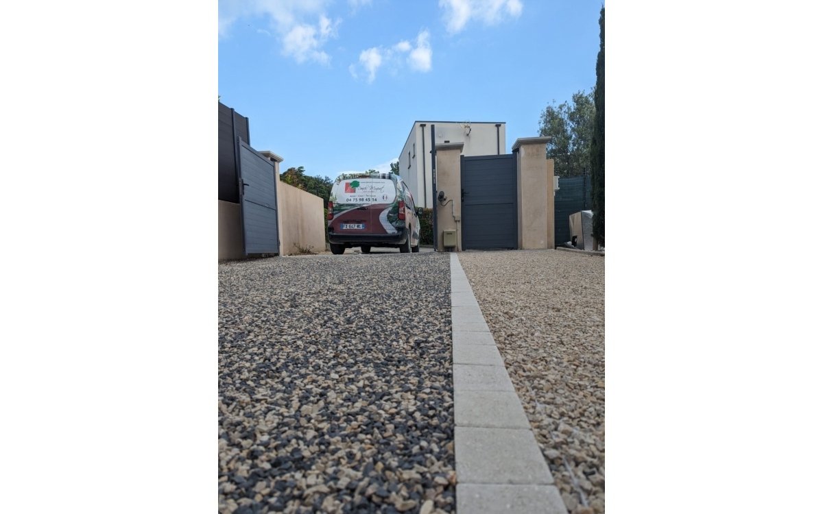 Cration Entre de maison en Alvostar  MONTELIMAR ralise le 31/05/2023