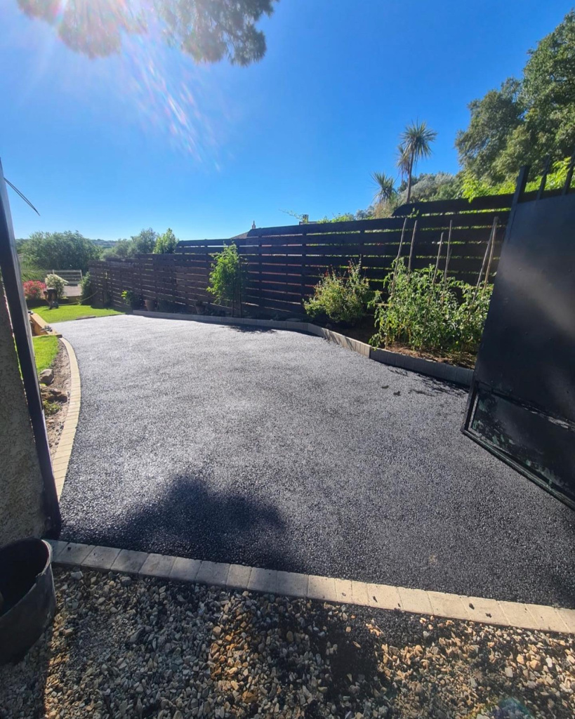 R�alisation Entr�e de maison en enrob� � chaud - H�rault cr��e le 07/09/2023