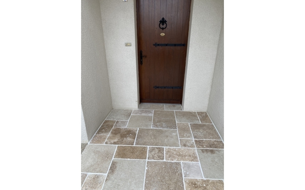 Conception Entr�e de maison en Alv�ostar� et pavage dallage � cholet r�alis�e le 15/02/2021