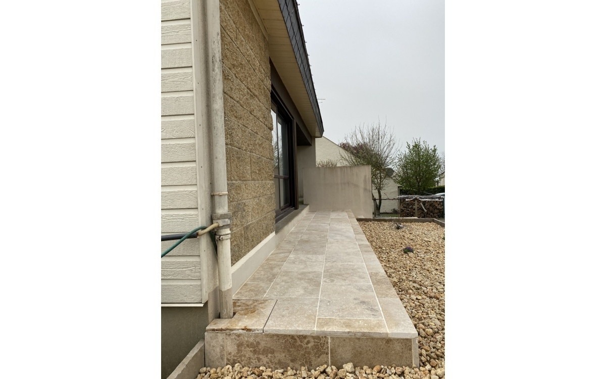 Ralisation Entre de maison en pavage dallage  Chemill conue le 31/03/2021