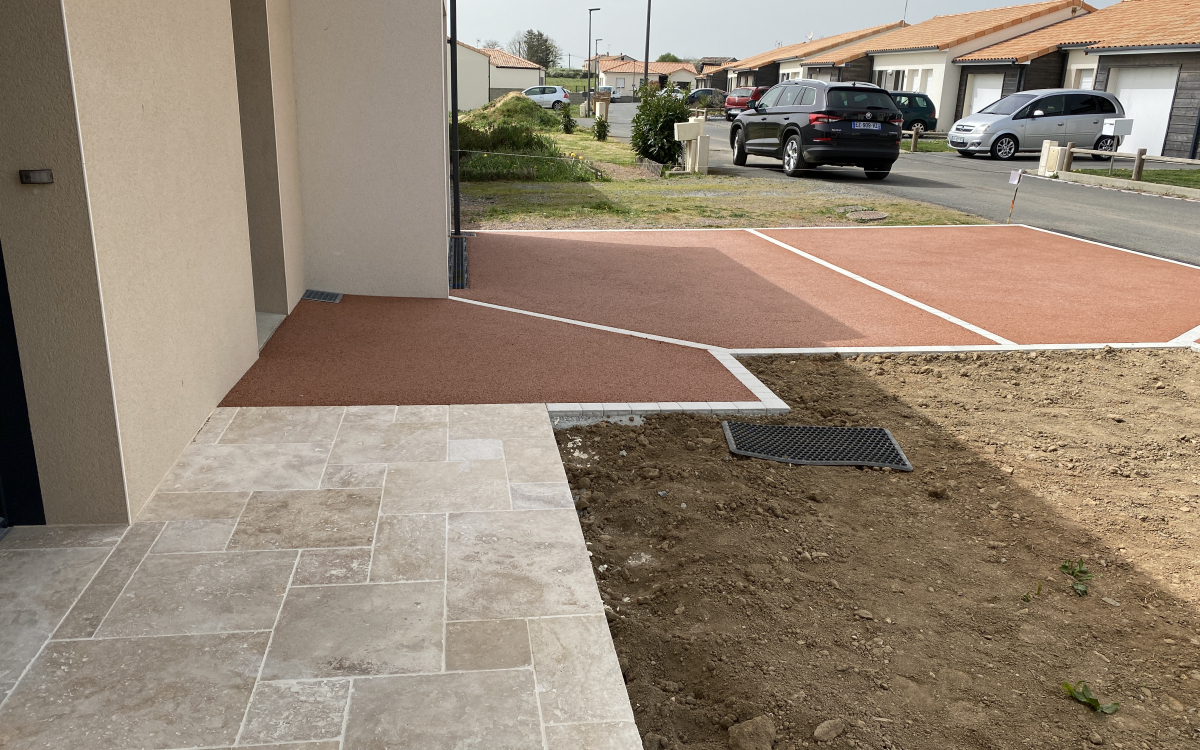 Cration Entre de maison en bton decoratif, pavage dallage et Pav la couture  Toutlemonde conue le 31/03/2021