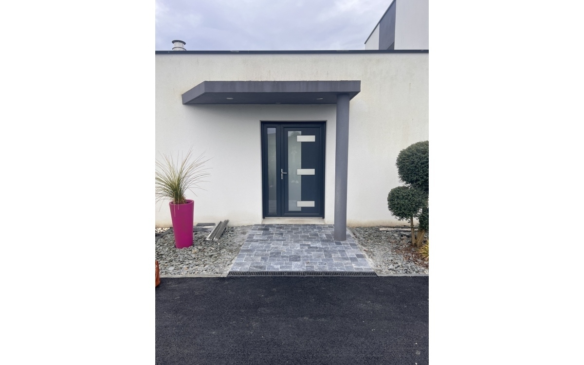 Conception Entre de maison en pavage dallage  PLEDELIAC cre le 10/01/2024
