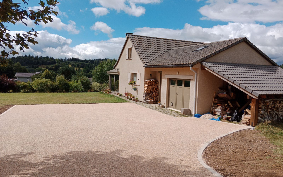 R�alisation Entr�e de maison en Alv�ostar� et Pav� la couture� � Mazet-Saint-Voy cr��e le 18/09/2024