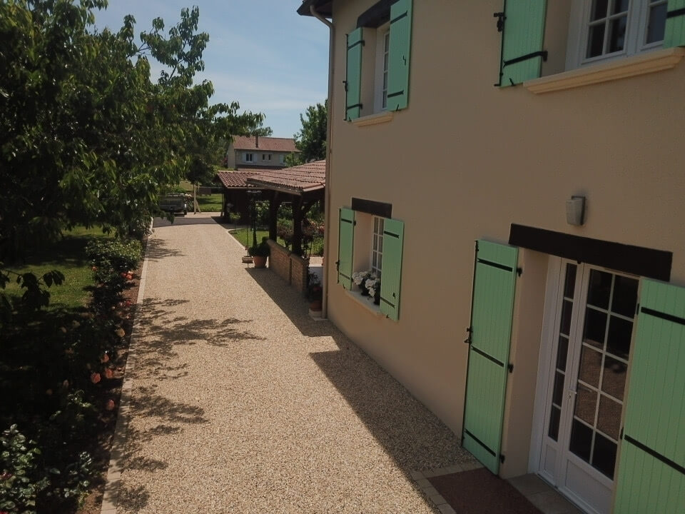 Ralisation Entre de maison en Alvostar, Gravistar, Hydrostar et Pav la couture  CHANCELADE conue le 04/06/2025