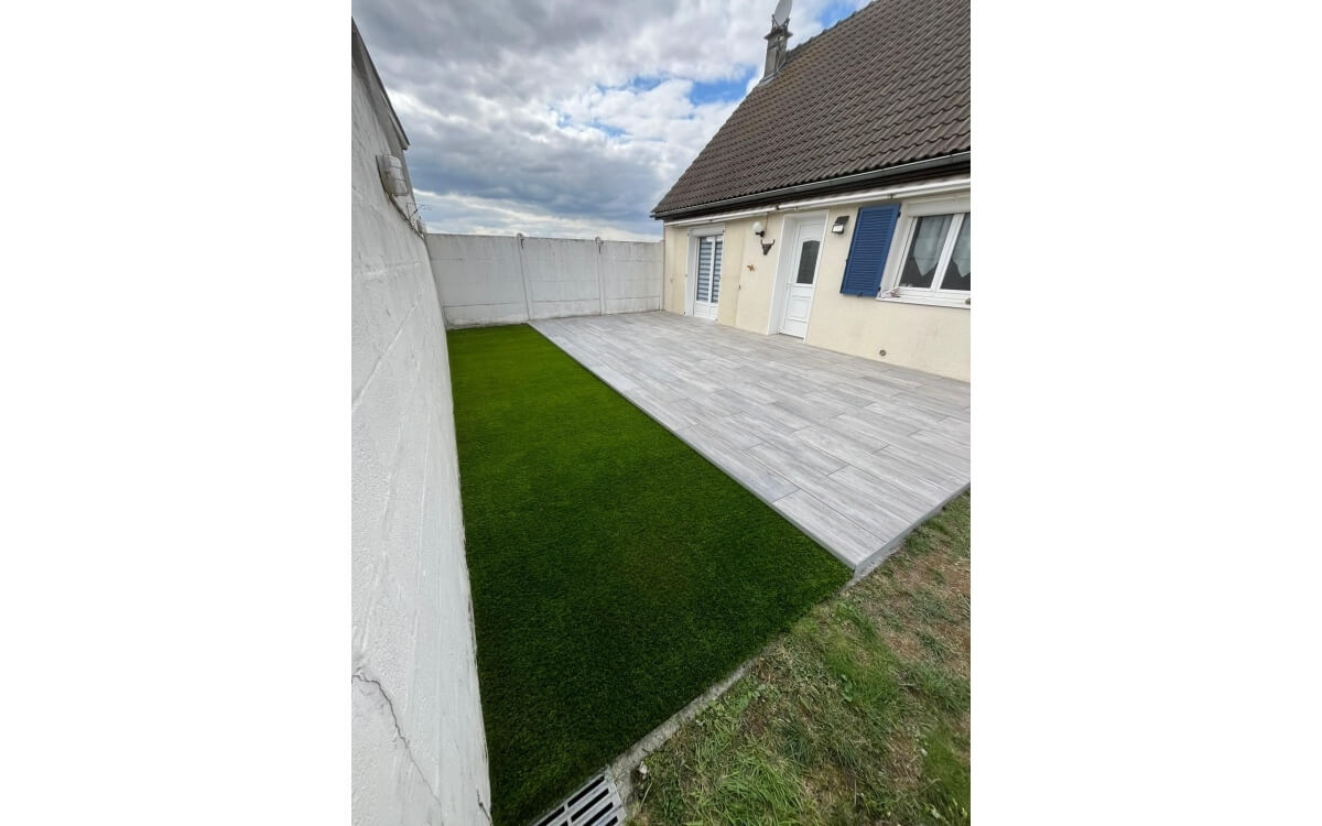 Cration Entre de maison en dallage sur plots et Dm green  laon ralise le 25/08/2025