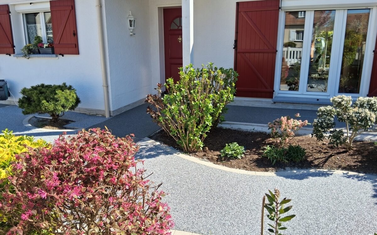 Ralisation Entre de maison en enrob  chaud et Hydrostar  Crosne conue le 17/04/2025
