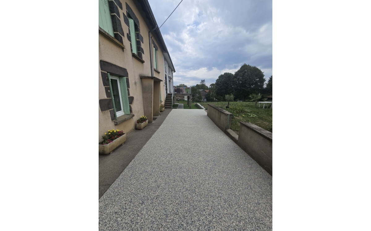 Ralisation Entre de maison en Hydrostar Nuage  Saint Ours cre le 24/09/2025