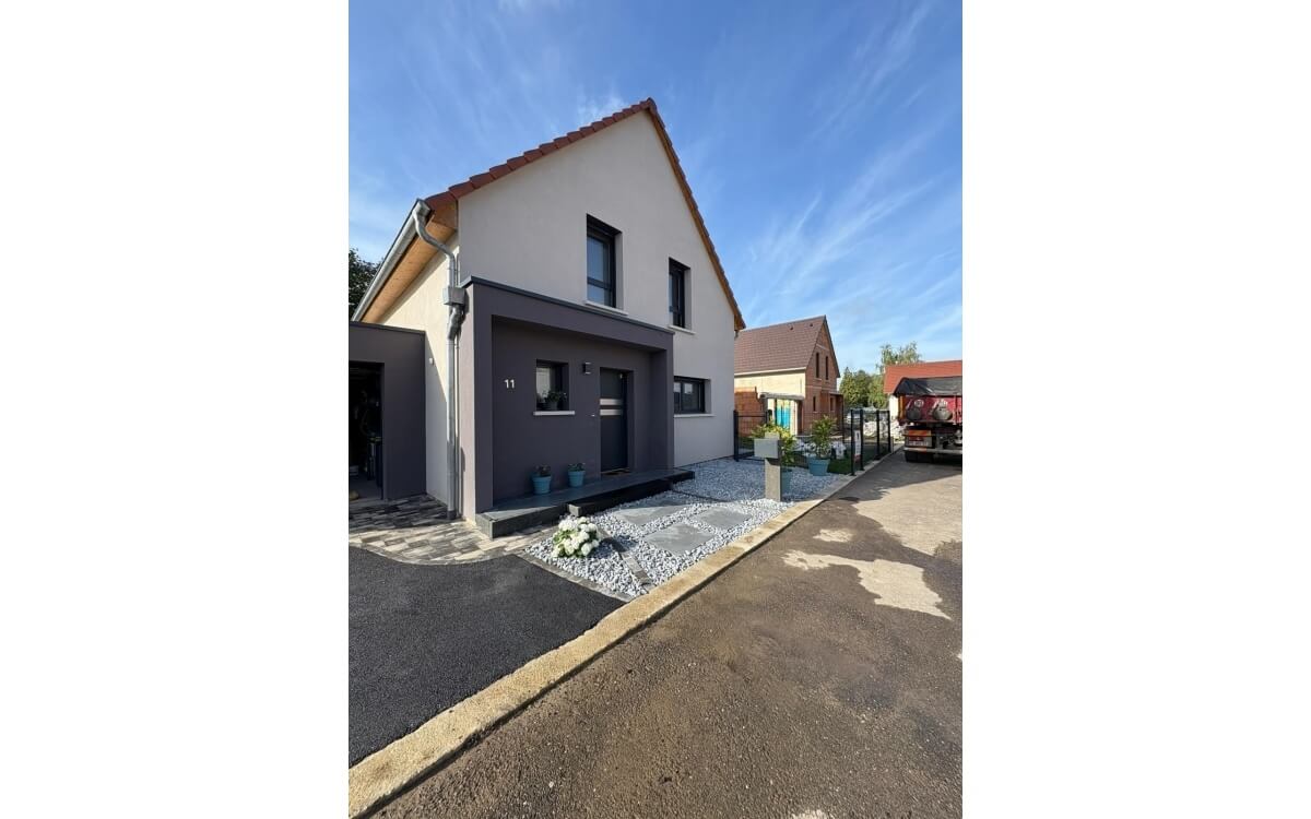 Cration Entre de maison en dallage , pavage et enrob  biblisheim conue le 15/09/2025