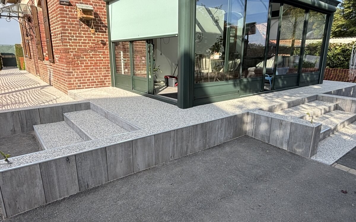 Ralisation Entre de maison en Hydrostar et grs crame  PIERREMANDE cre le 01/10/2025