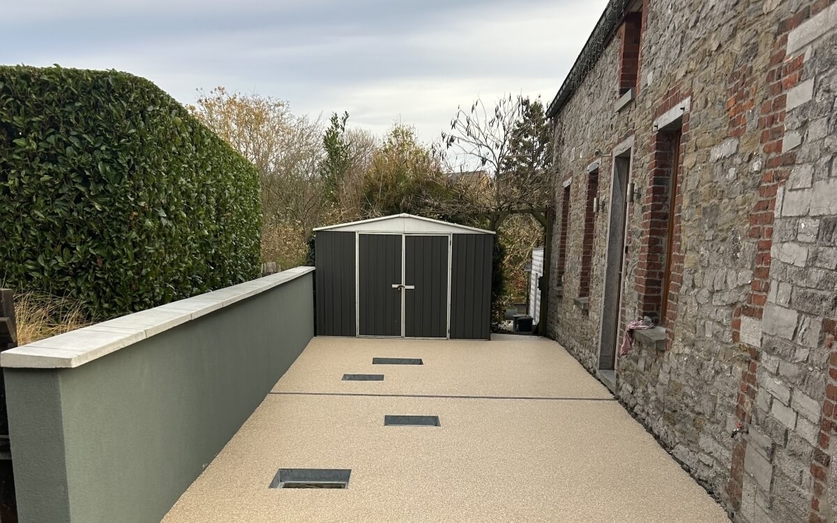 Cr�ation Entr�e de maison en Hydrostar� � Seneffe r�alis�e le 12/11/2025