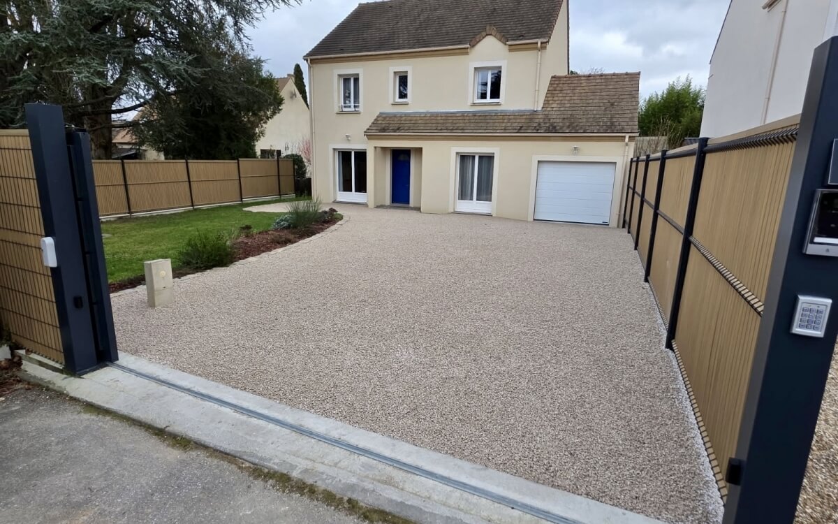 Cr�ation Entr�e de maison en Alv�ostar� � La-Queue-Les -Yvelines r�alis�e le 03/12/2025