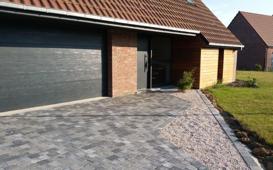 Cration Entre de maison en Alvostar et pavage  Hamel conue le 30/04/2025
