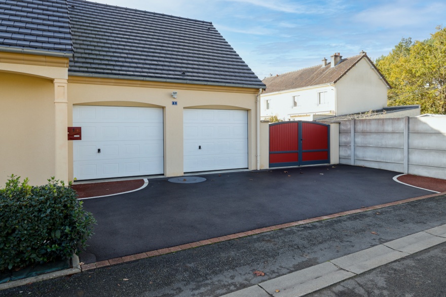 Ralisation Entre de maison en Dm green, enrob  chaud et Stardraine  Cerans Foulletourte cre le 15/04/2020